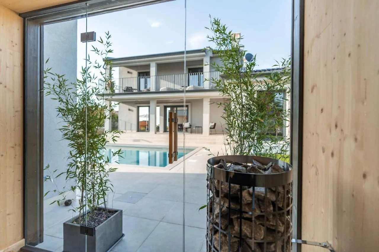 Villa Bewegte Berge Kaštelir